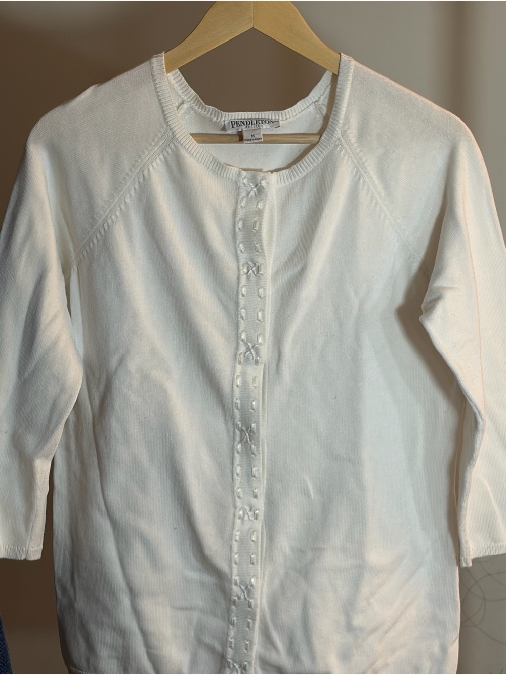 Pendleton Cardigan Sweater Womens Size Petite Medium White Unique Buttons!